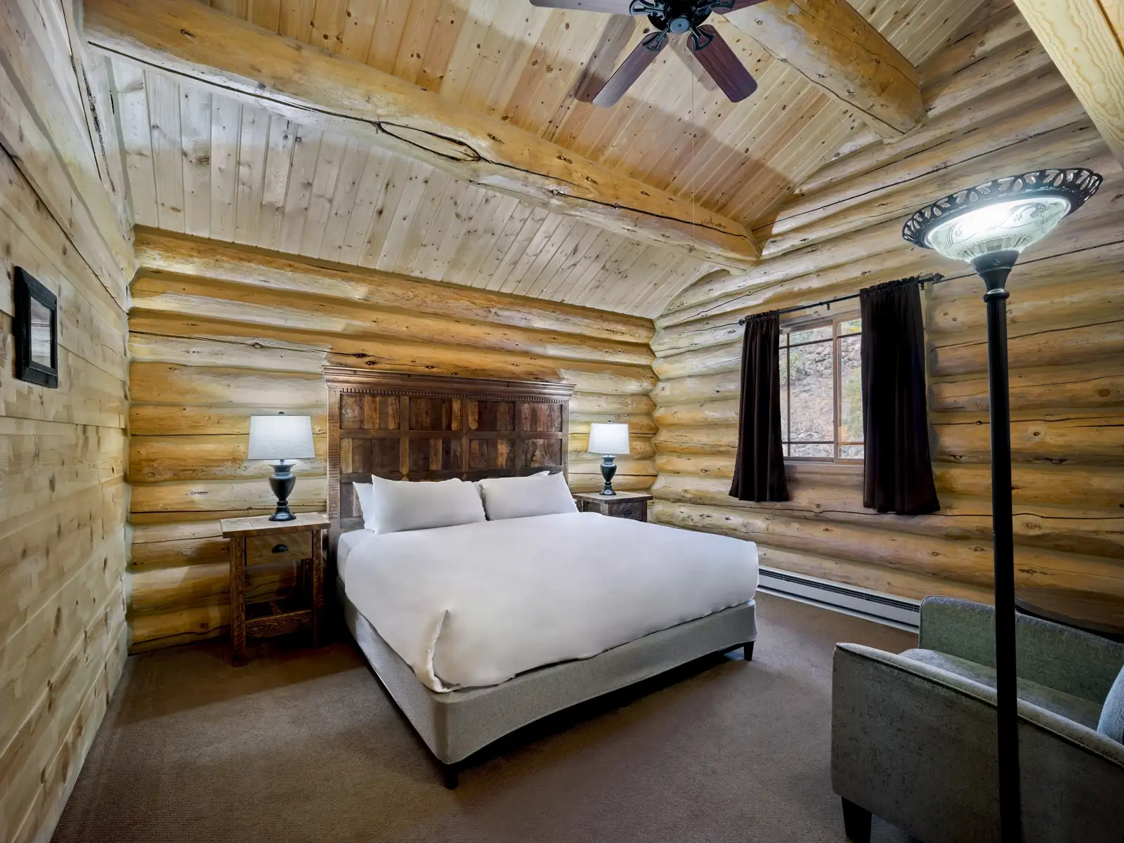 cabin room with one bed