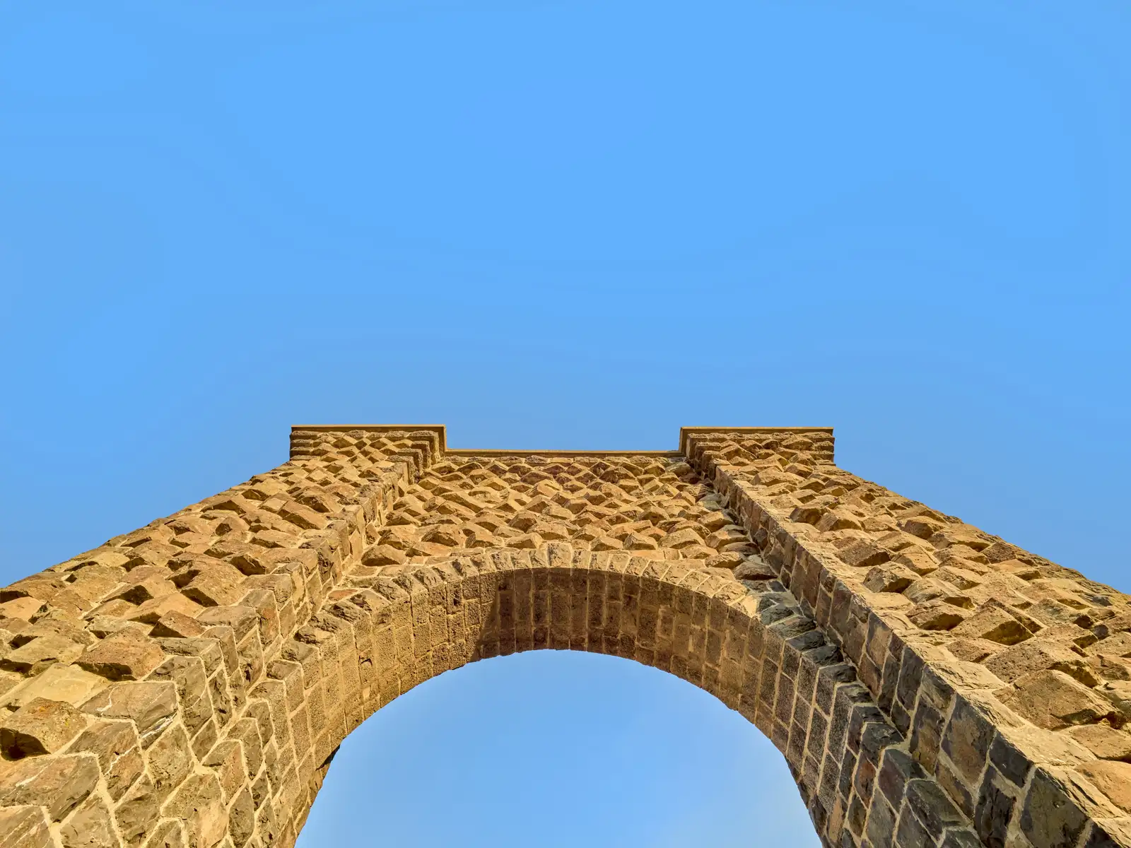 Roosevelt Arch under view