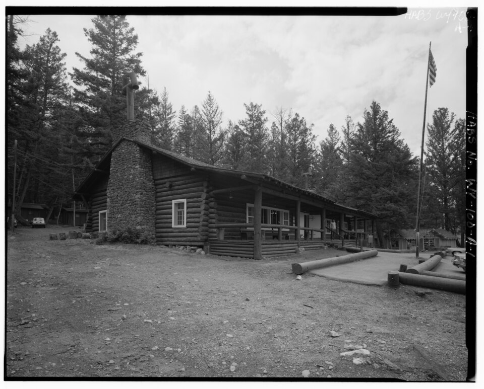 old photograph of Roosevelt Hotel location